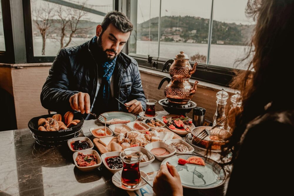 Which restaurants in Istanbul have the best service?